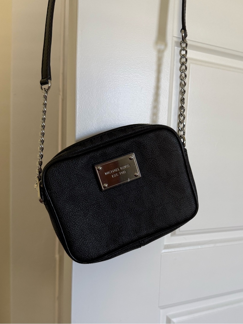 Michael Kors Jet Set camera bag
